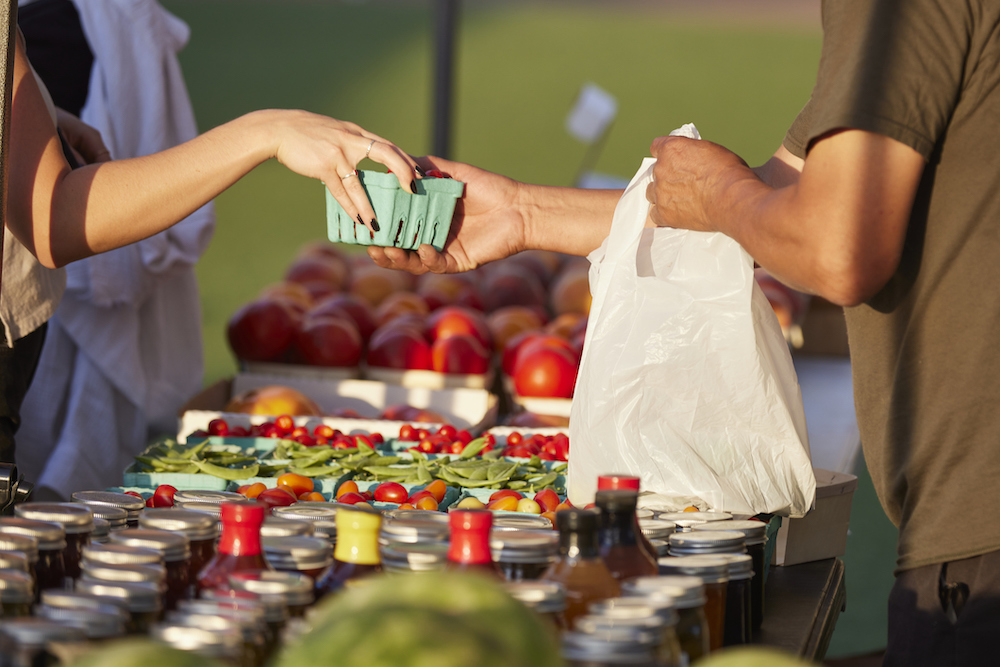 farmers market photo